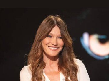 Scoop a Belve: Carla Bruni a scuola con il Generale Vannacci, ma “per cosa è famoso?”