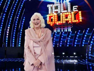 Loretta Goggi abbandona Tale e quale show, ecco spiegato il motivo