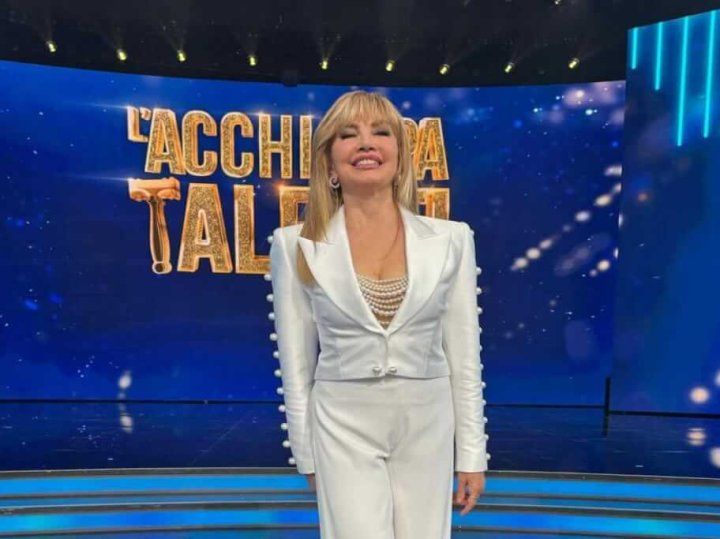 Ballando con le stelle, Milly Carlucci pensa a Belen e ad una sua rivale storica