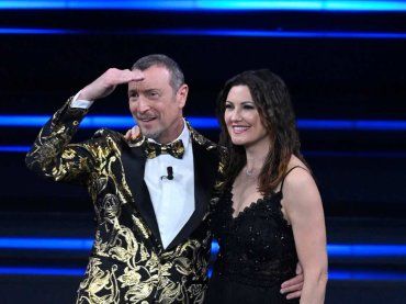 Amadeus e Giovanna Civitillo, avvistati a Milano: novità in arrivo?