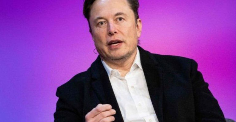 Elon Musk sorprende tutti e dà il benvenuto alla sua nuova creatura: non lo sapeva nessuno