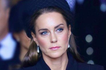 Kate Middleton si ferma ancora: “Lo devo fare, ho preso questa decisione”. Il motivo da lacrime