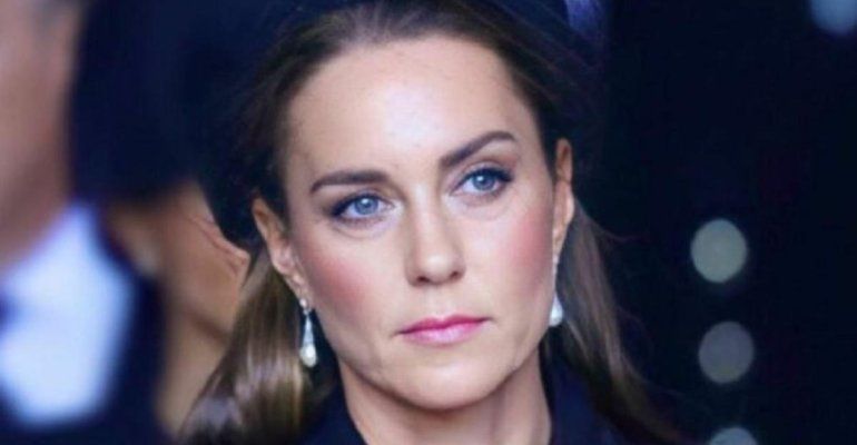 Kate Middleton si ferma ancora: “Lo devo fare, ho preso questa decisione”. Il motivo da lacrime