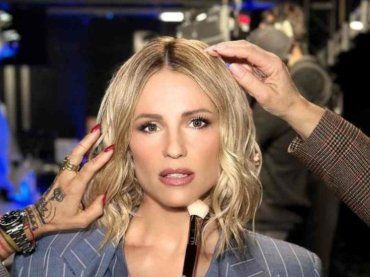 “Pretty in pink”, Michelle Hunziker è uno splendore: “Un sogno” – FOTO