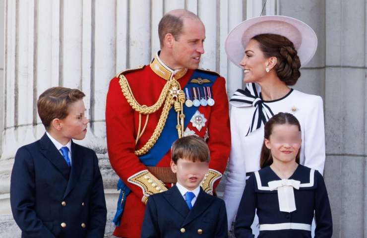 Sguardo tra Kate e William