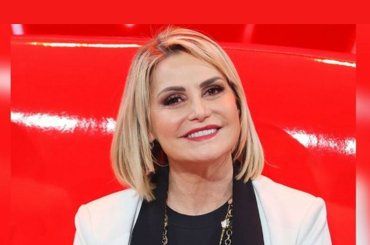 Simona Ventura: dopo “Citofonare Rai 2” arriva un reality in prima serata