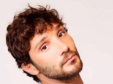 Stefano De Martino superstar: il conduttore sarà il nuovo volto della Rai?