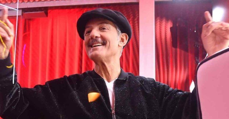 Fiorello, altro che addio alla Rai: lo showman chiede la conduzione dello storico programma