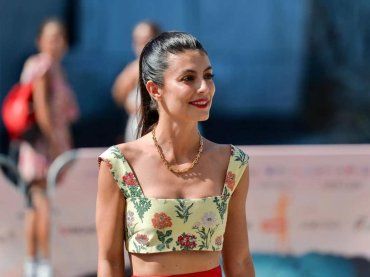 Alessandra Mastronardi a Giffoni 54, l’attrice ha scelto un look tutto da imitare