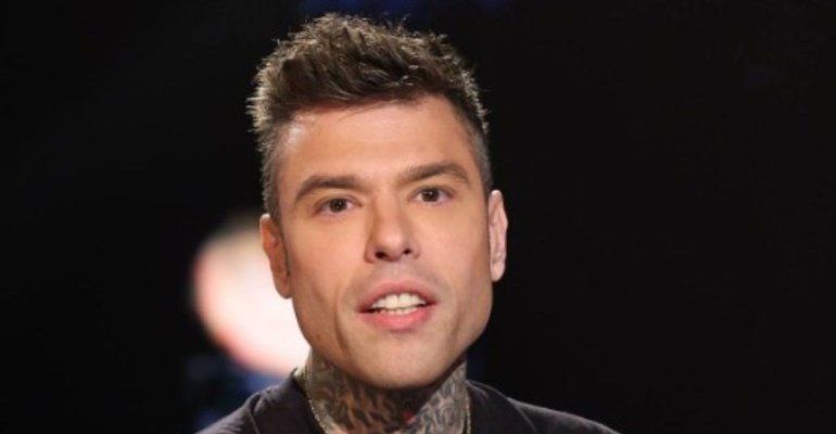 Fedez si sbottona su Chiara Ferragni e Silvio Campara