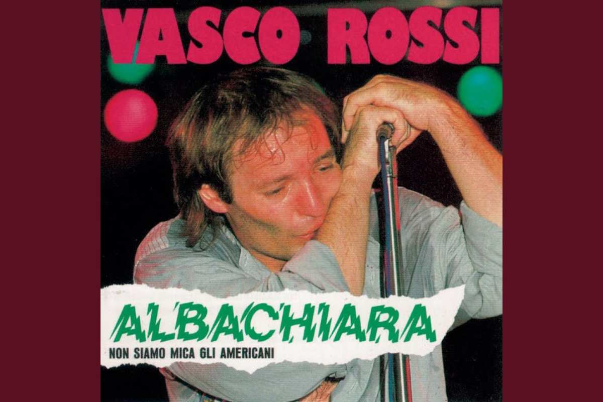 Vasco Rossi nella cover di Albachiara.