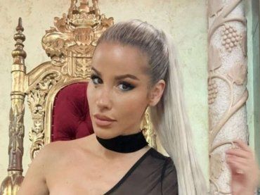 “Finalmente”: Baby K scatena l’entusiasmo dei fan sui social con il suo look – FOTO