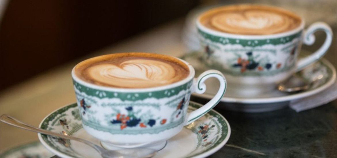 Caffè al bar Gambrinus di Napoli.