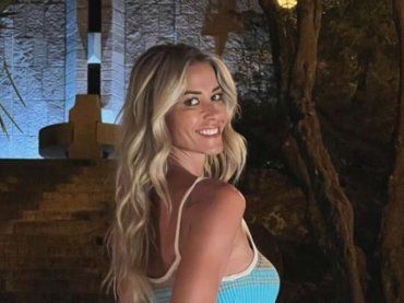 Elena Santarelli divina in montagna, ma i fan la stroncano: “Tutti le stesse cose…” – FOTO