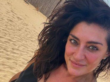 “Ultimi giorni di mare” Elisa Isoardi saluta l’estate