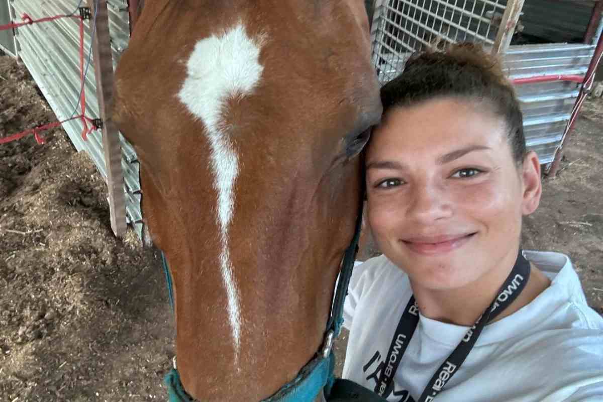 Emma Marrone e la sua passione per i cavalli