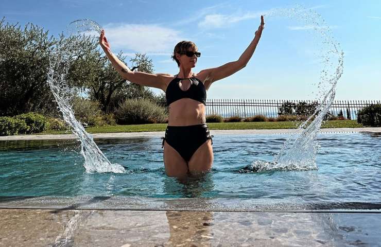 Federica Pellegrini in piscina