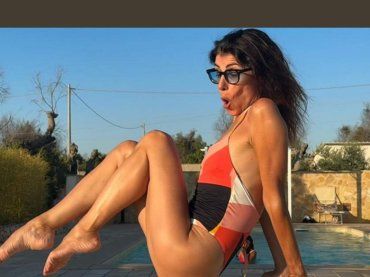 X Factor, Giorgia si prepara in spiaggia e con un buon libro