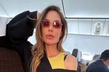 Ilary Blasi più in forma che mai: la conduttrice sfoggia un look sportivo total black – FOTO