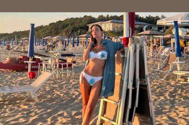 Michela Quattrociocche, in bikini incanta i fan: “spiegami la ricetta per questo fisico”