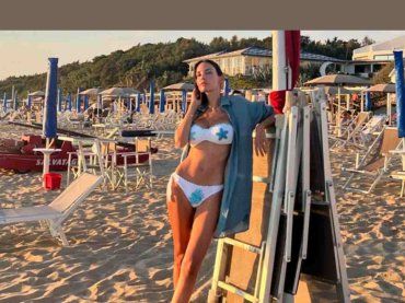 Michela Quattrociocche, in bikini incanta i fan: “spiegami la ricetta per questo fisico”