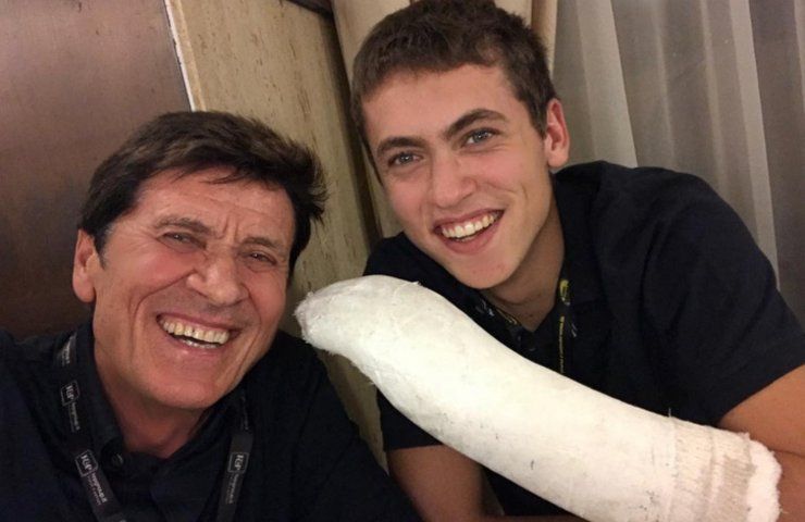 Gianni Morandi con il figlio Pietro.