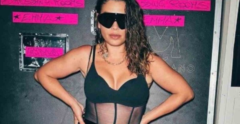 Emma Marrone, dark e sensuale: le FOTO da sballo lasciano senza parole