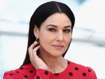 Monica Bellucci e la sua maternità: “Ho corso rischi enormi”