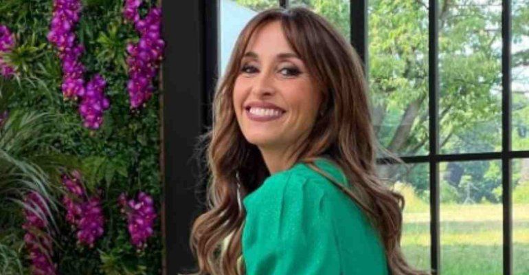 Benedetta Parodi torna a casa e trova LUI: “Un giorno di ritardo ma…” – FOTO