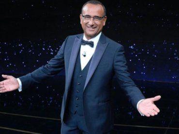 Sanremo 2025, Carlo Conti sommerso dalle critiche: il nuovo regolamento