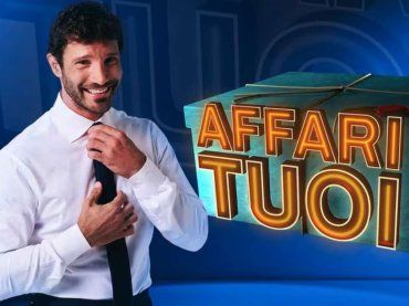 Stefano de Martino rimasto senza parole di fronte alle due nuove concorrenti di Affari tuoi