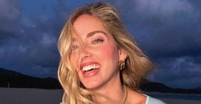 Chiara Ferragni, l’influencer si regala un nuovo tatuaggio: c’entra Fedez – FOTO