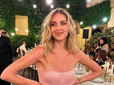 Chiara Ferragni baciata dal sole, i social in subbuglio: “Questa è la tua luce” – FOTO