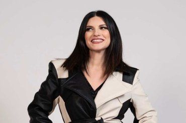 Laura Pausini in lacrime, ecco cos’è accaduto di fronte a Mara Venier e Pippo Baudo