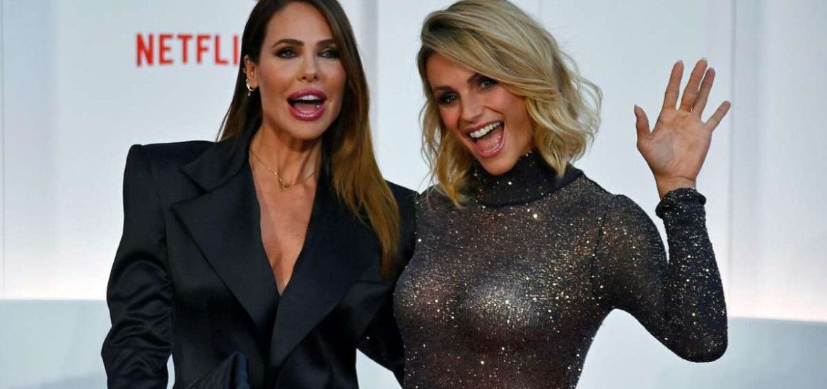 Michelle Hunziker e Ilary Blasi alla prima di "Emily in Paris".