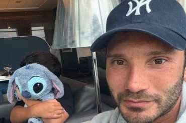 Stefano de Martino ad Affari tuoi: Il figlio Santiago invece…