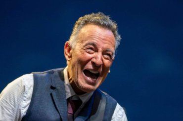 Tutto pronto per il documentario sulla vita di Bruce Springsteen: il trailer emoziona – VIDEO