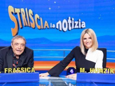 Striscia la Notizia, “accordo” raggiunto per Nino Frassica: la reazione di Michelle Hunziker