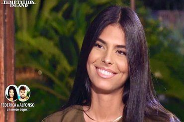 GF, Federica Petagna dentro la casa: prima di entrare fa una cosa mai vista prima