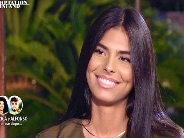 GF, Federica Petagna dentro la casa: prima di entrare fa una cosa mai vista prima