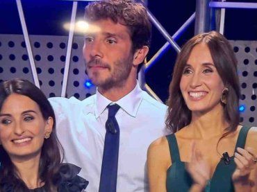 Affari tuoi, l’incredibile percorso delle “gemelle diverse” Federica e Annalisa