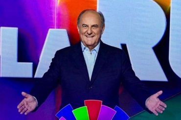 Gerry Scotti, La Ruota della Fortuna torna a colpire: successo per il reboot. I motivi