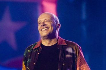 Max Pezzali, la festa continua e si sposta dagli stadi in Autodromo